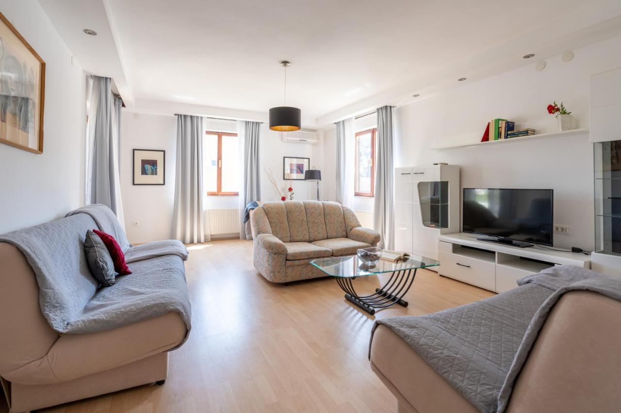 Apartmani&Soba Mimi Rovinj Exterior photo