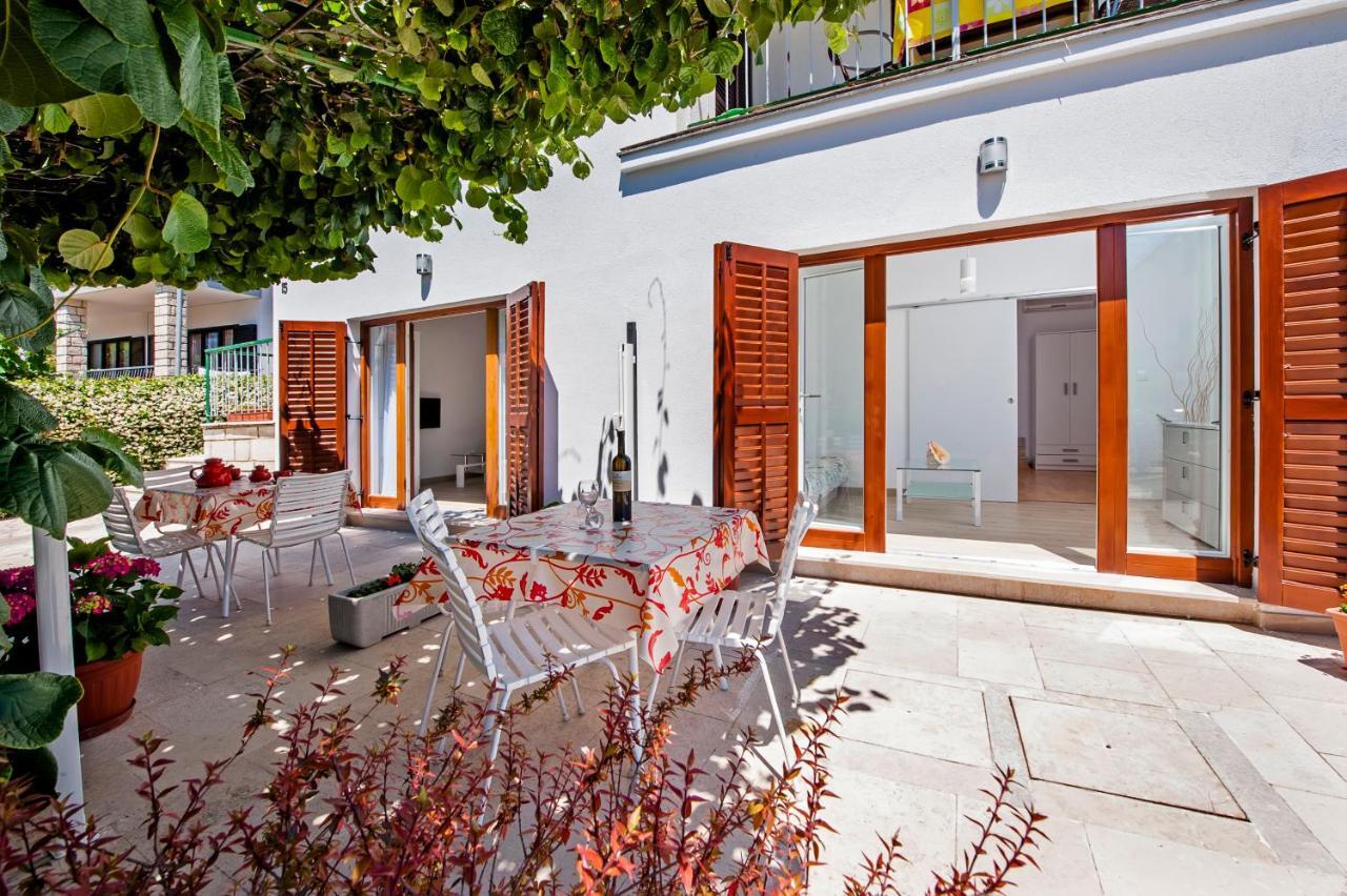 Apartmani&Soba Mimi Rovinj Exterior photo
